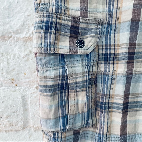 MENS LEVIS CARGO SHORTS Size 36 Multicolor Good Condition - Picture 8 of 10